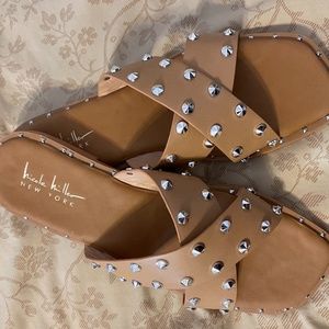 Nicole Miller Women's 9 Geraldine Tan /Studded